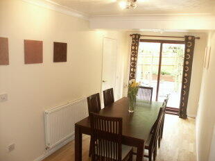 17ft Dining Room