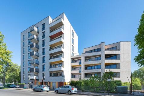 St James' Crescent, Brixton, London, SW9