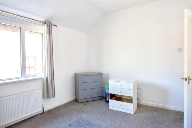 3 bed Terraced for sale Image 12