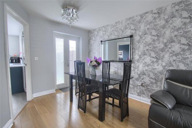 3 bed Terraced for sale Image 3