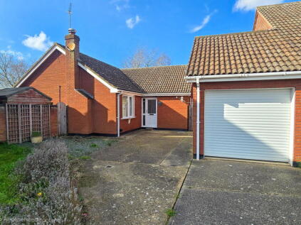 Primrose Close, Attleborough, NR17
