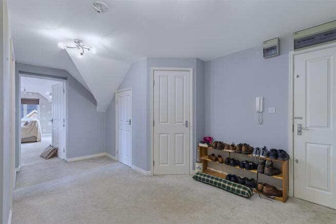 2 bed Apartment for sale Image 12