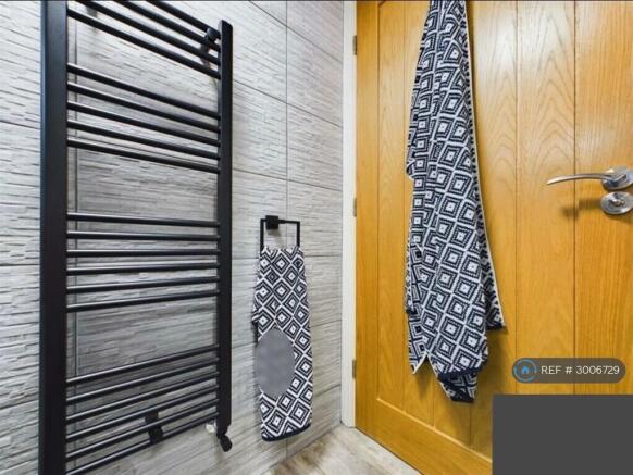 2 bed Flat to rent Image 6
