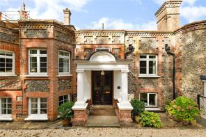 2, Loosley House, Lower Road, Loosley Row HP27 0PF