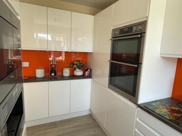Kitchen,.jpg