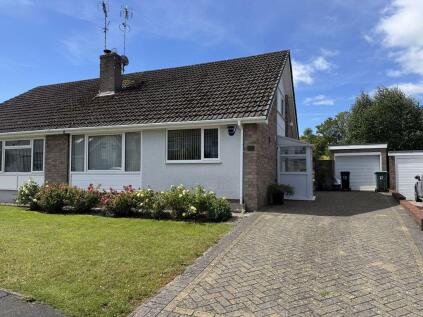 Thornbury, Nr Bristol - No Chain