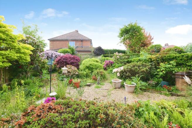 3 bed Semi-Detached for sale Image 6