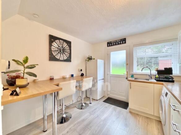 Oakwood Drive, Beith kitchen pic