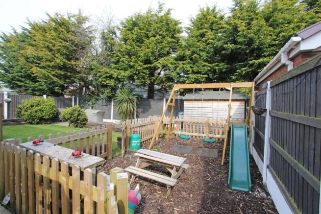 Rear Garden..jpg