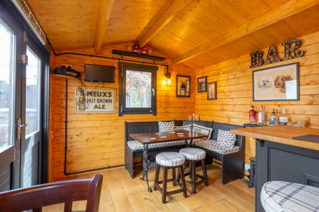 Garden Bar