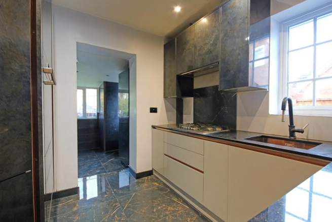 ChatGPT Image Oct 20, 2025, 03_41_20 PM.png