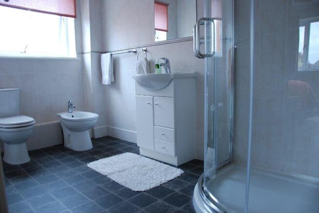 ENSUITE