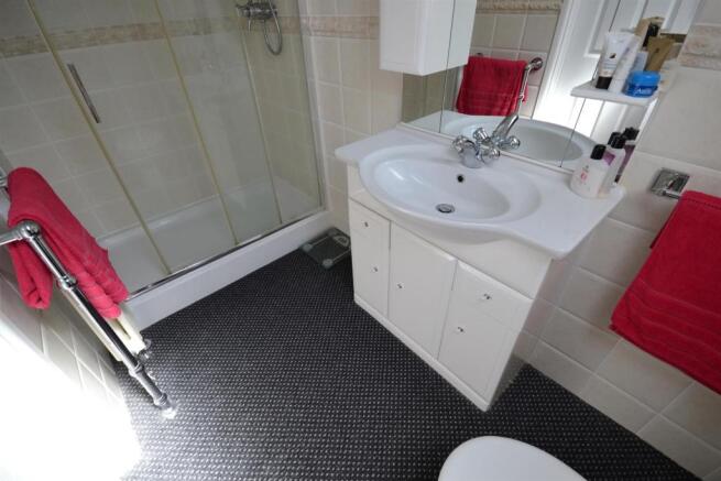 En-Suite Shower Room.jpg
