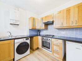 77, Clarence Road, Horsham RH13 5SL