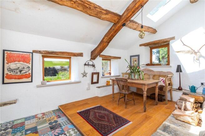 4 bed Barn Conversion for sale Image 8