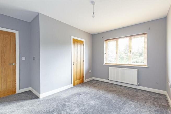 Bedroom 1-2.jpg