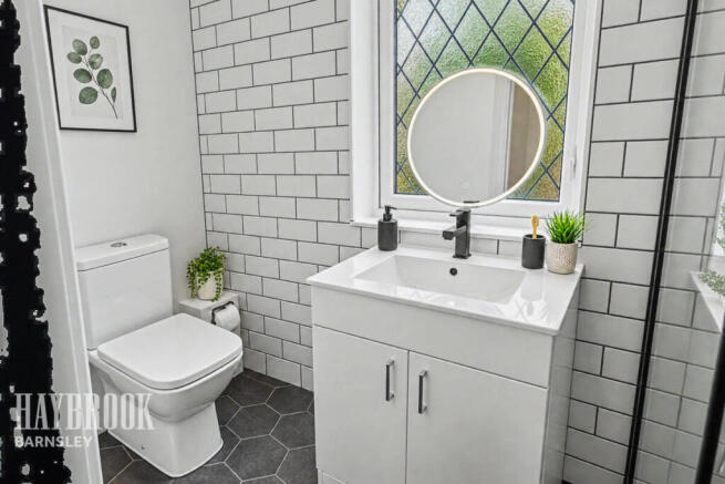 2 bed Semi-Detached for sale Image 7