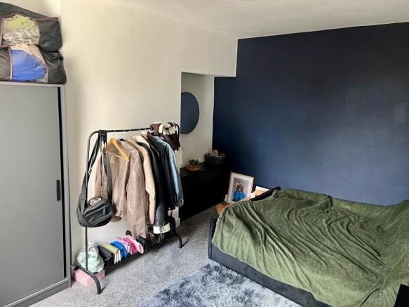 1 bed Apartment to rent Image 3