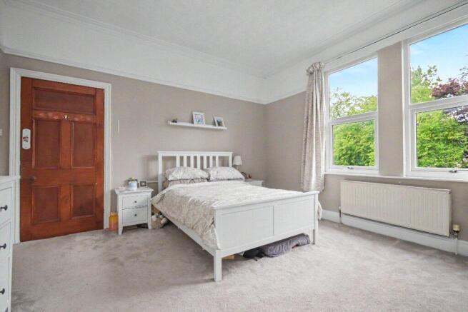 5 bed Terraced for sale Image 5