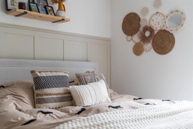 Bedroom1-7.jpg