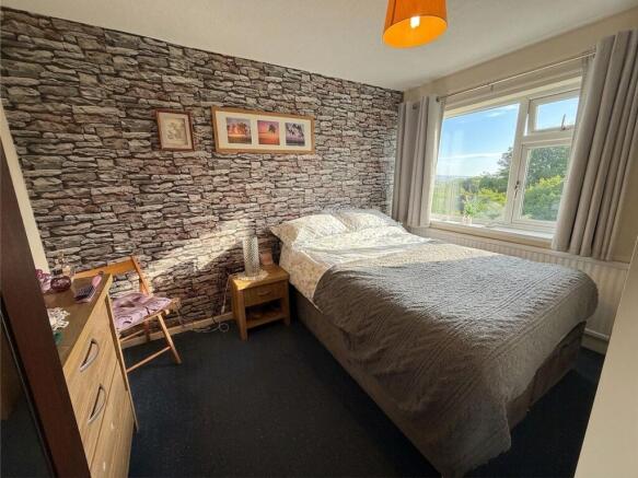 3 bed Semi-Detached for sale Image 11