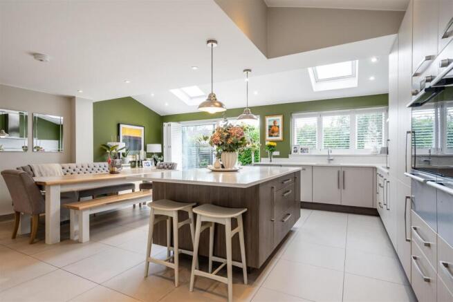 31 Westfield Close_18.jpg