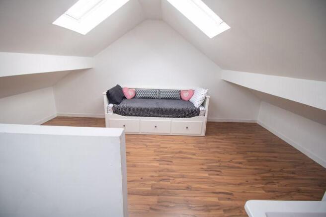 Bedroom 3 (Con...