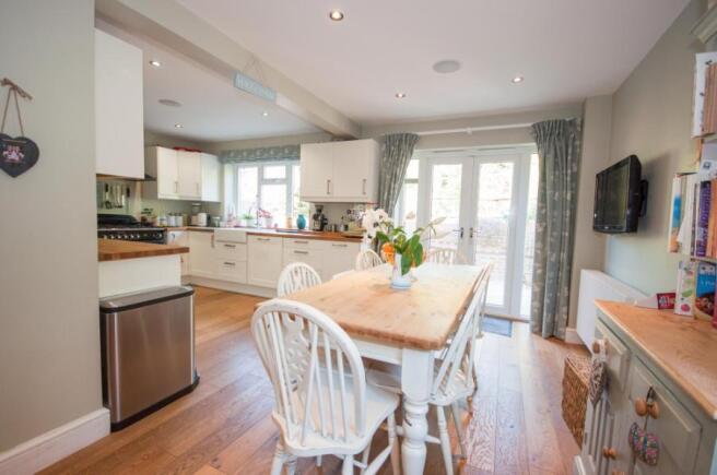 Kitchen/Breakfast