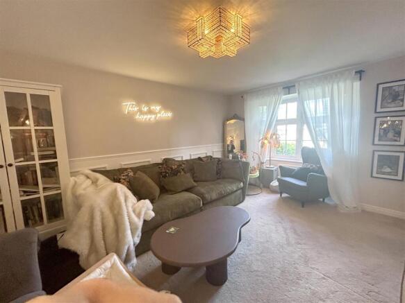 3 bed Detached for sale Image 4