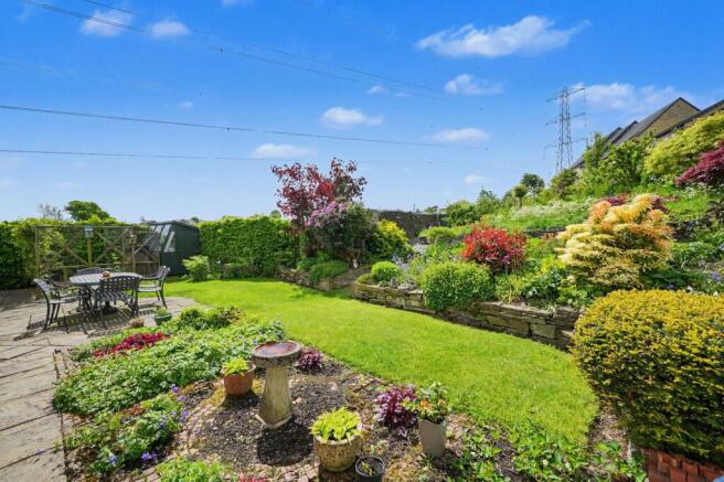 4 bed Cottage for sale Image 5