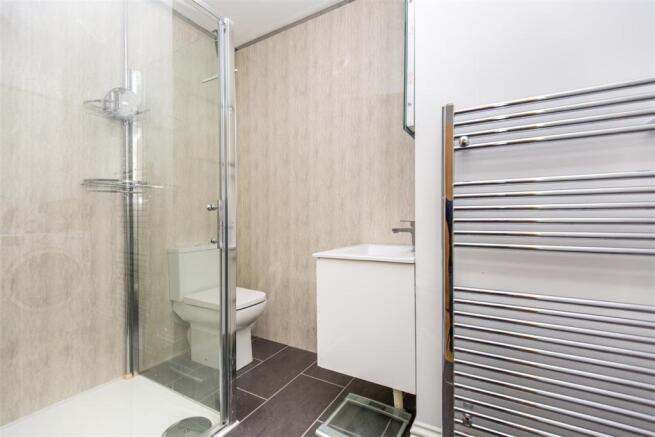 Annexe Ground Floor Shower Room.jpg