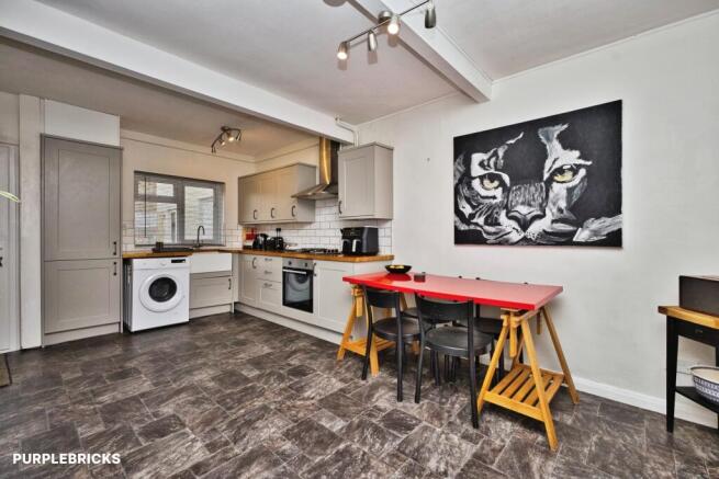 2 bedroom semi-detached house for sale in Annaly Road, Cheddar, BS27