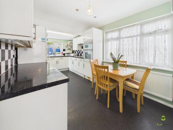 Presented by Clinton at EweMove Bexleyheath and Da