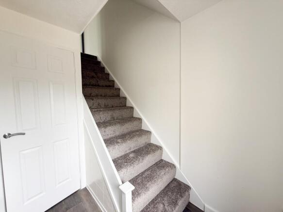 Tiptoe Close, Northampton, Northamptonshire, NN3 photo 4