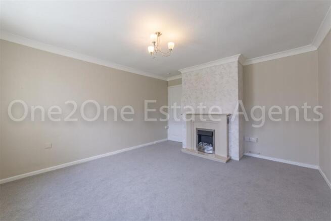 24 Bowen Close-8.jpg