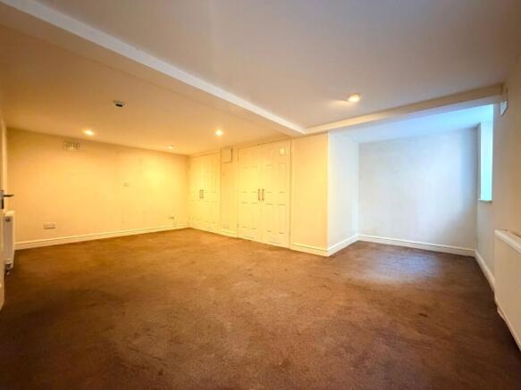1 bed Flat for sale Image 5