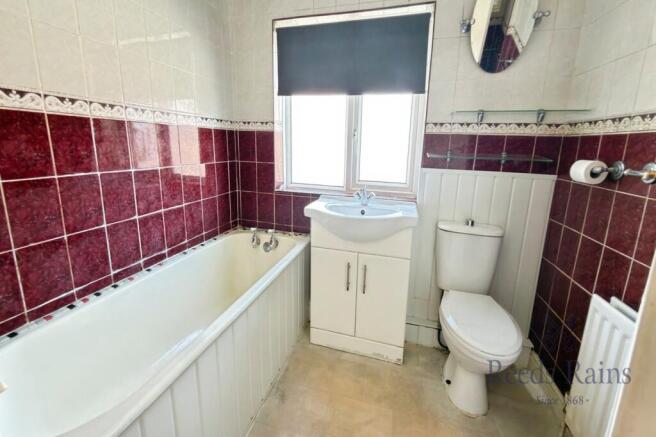 2 bed Semi-Detached for sale Image 7