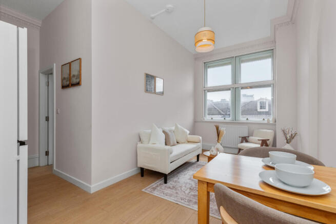 Flat 14, 4 The Mansions, Earl's Court Road, London, SW5 9BW