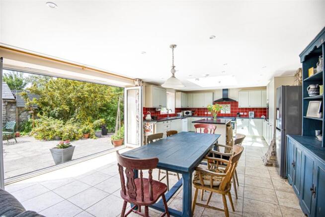 Kitchen/Family Room.jpg