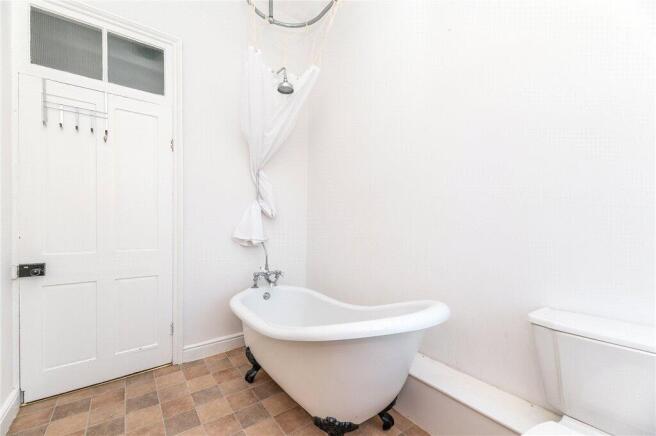 2 bed Terraced for sale Image 7