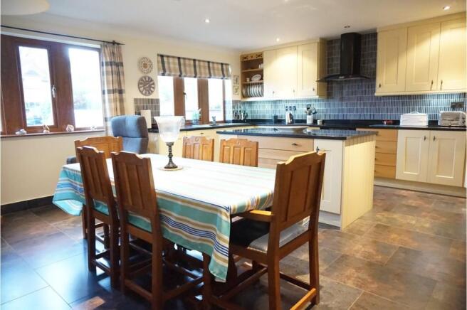 Kitchen / Diner