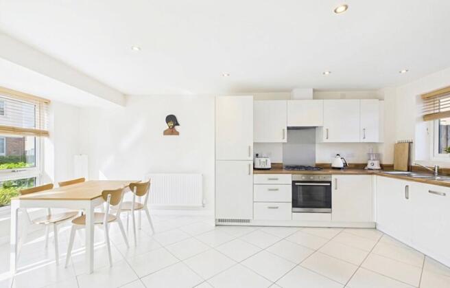 Dining/Kitchen