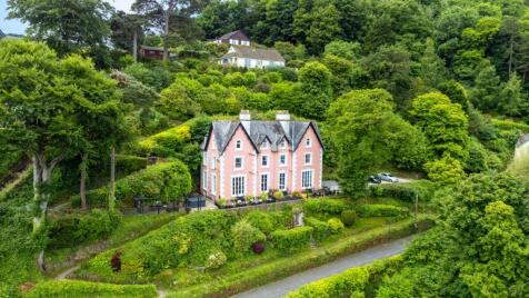 Seawood House, North Walk, Lynton, Devon, EX35 6HJ