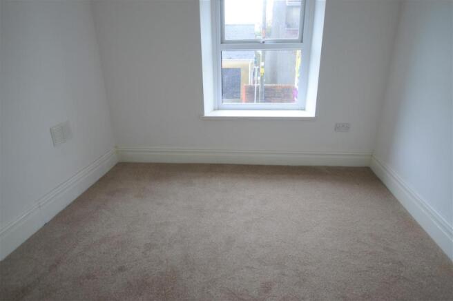 FRONT BEDROOM 2
