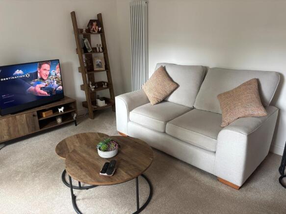 2 bed Apartment for sale Image 4