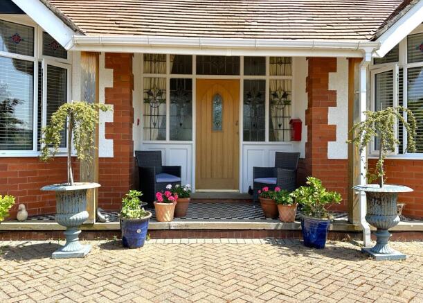 Overlea Crescent, Deganwy, Conwy photo 4