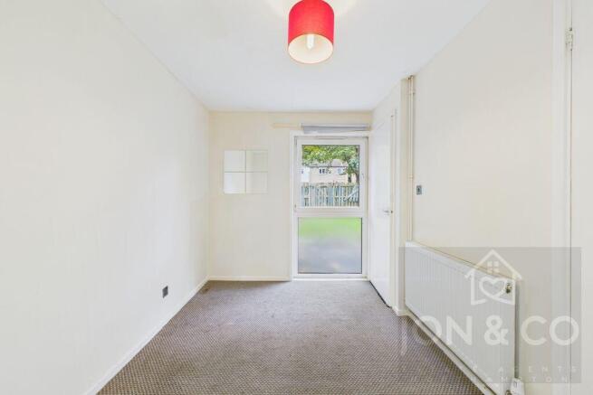 South Holme Court | Thorplands | NN3 photo 4