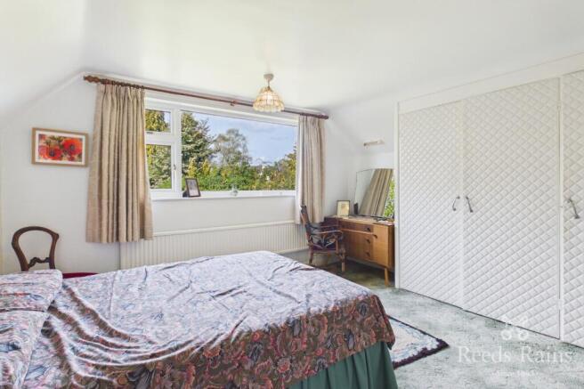 4 bed Detached for sale Image 10
