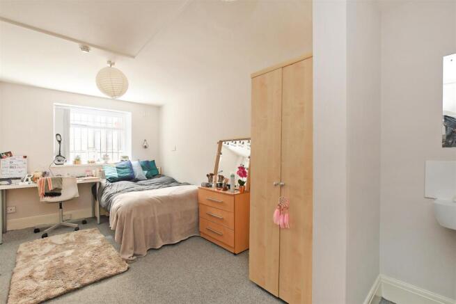23 bed Not Specified for sale Image 8