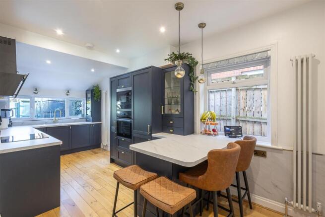 Open Plan Kitchen Reception